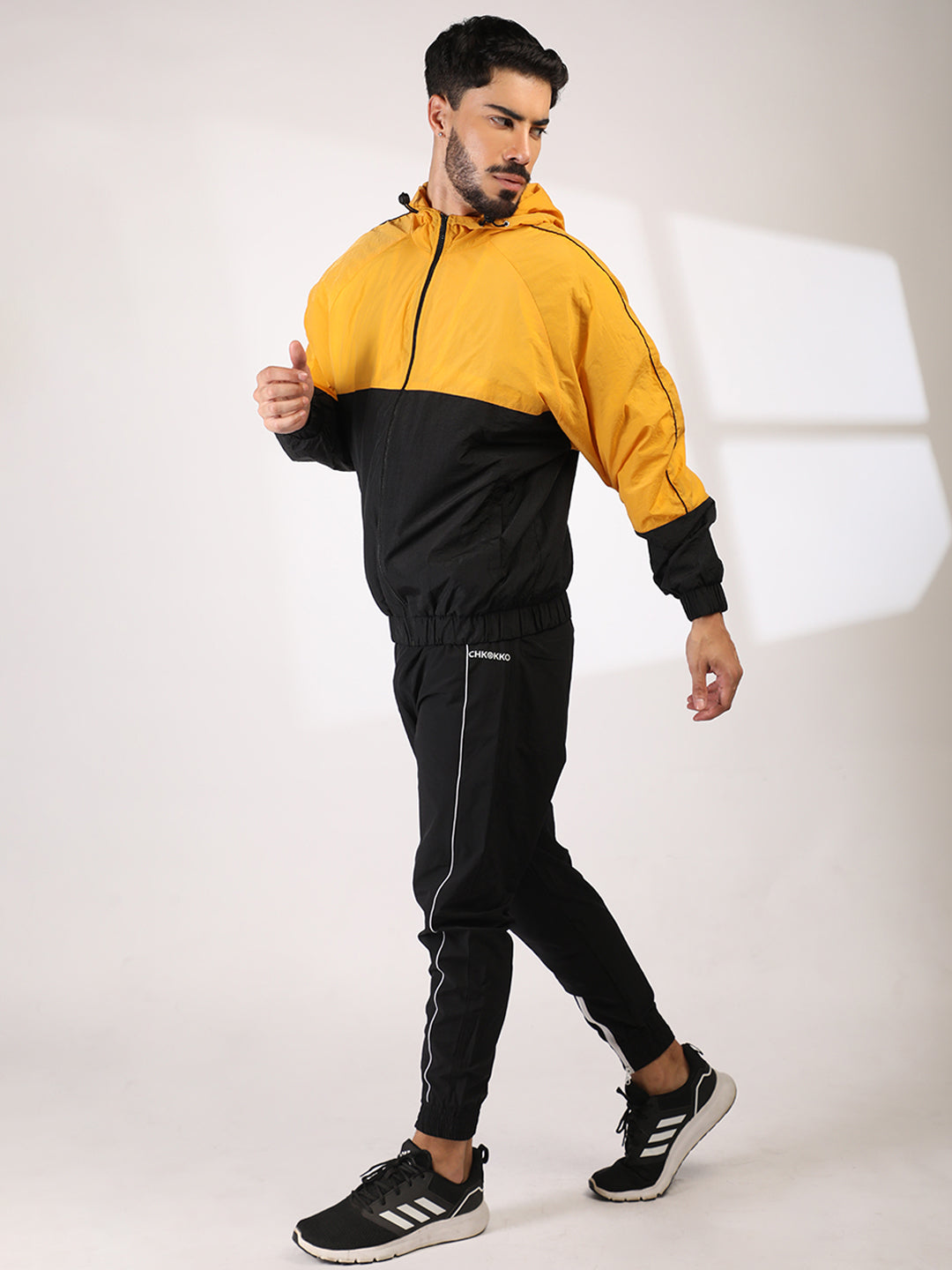Menβs Lightweight UPF 50+ Sun Protection Summer Jacket Yellow Black