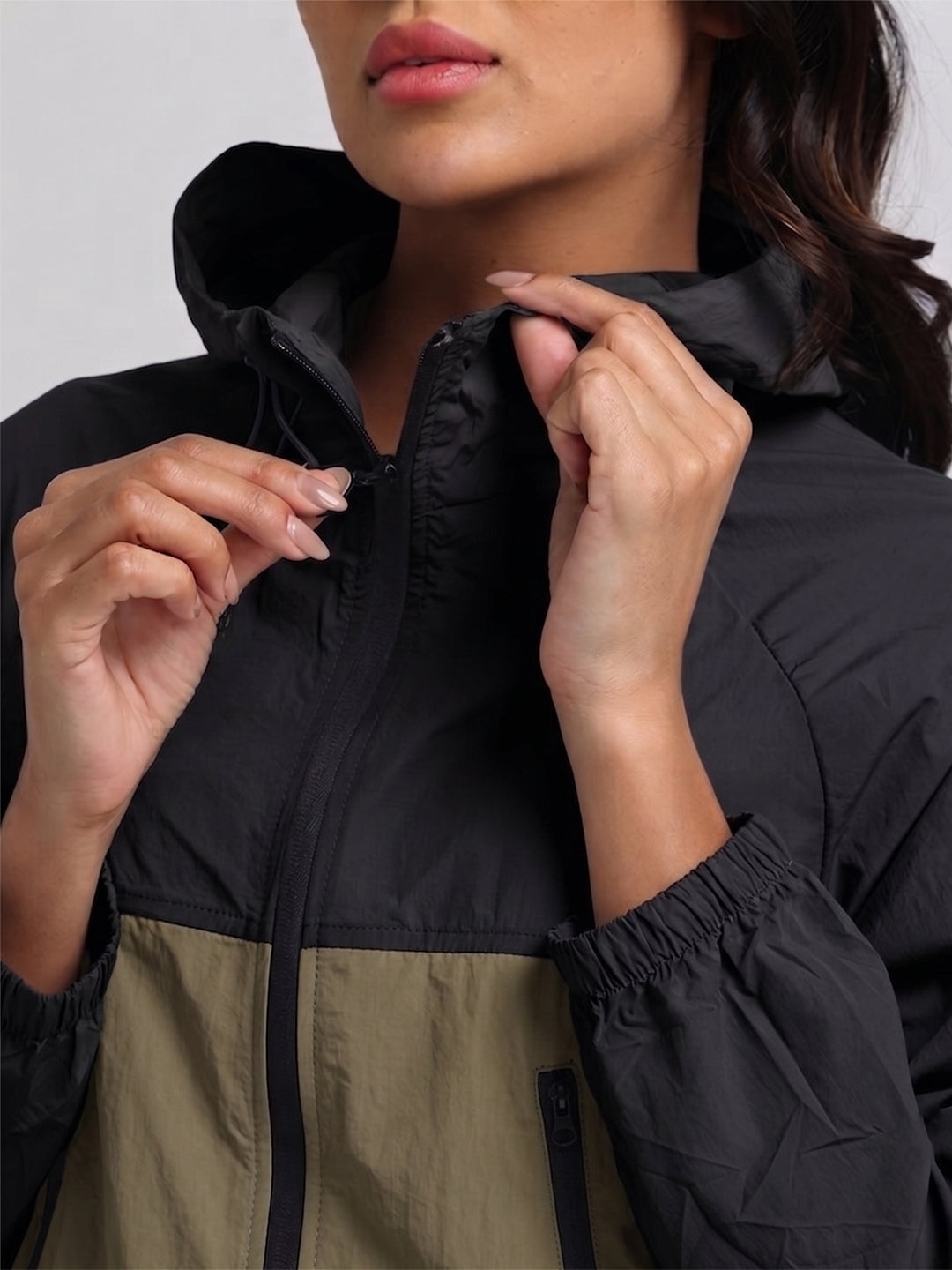 Women's Black Green Hooded Sunscreen Jacket UPF 50+ | UV & Sun Protection