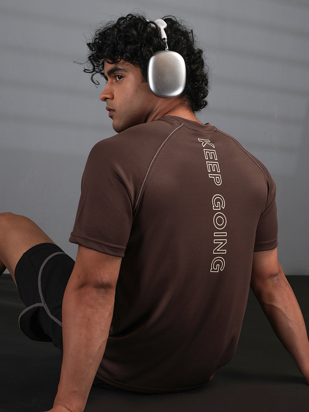 Men's Half Sleeves Quick Dry Sports T-shirt Brown