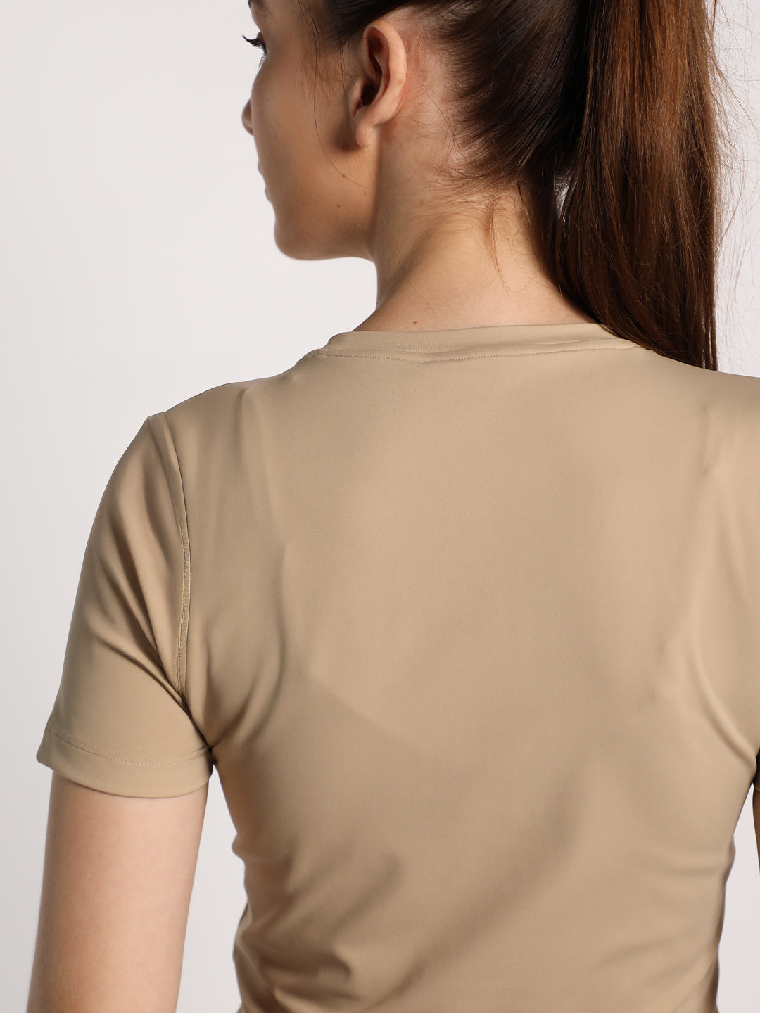 Women Round Neck Half Sleeve Sports Crop Top