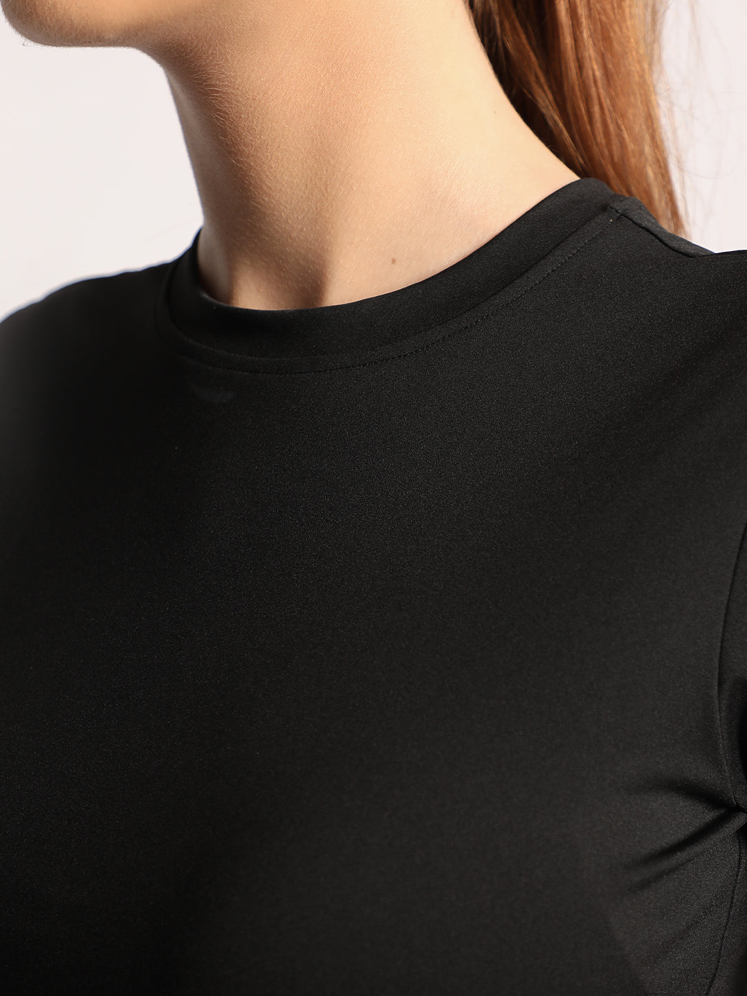 Women Round Neck Half Sleeve Sports Crop Top
