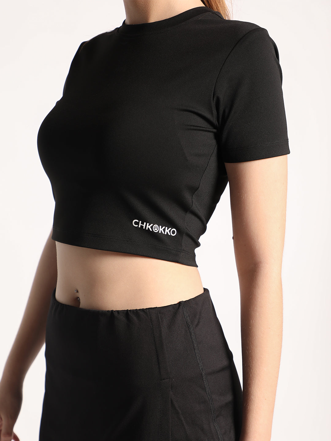 Women Round Neck Half Sleeve Sports Crop Top