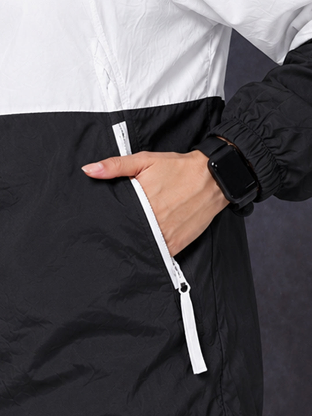 Women’s White Black Lightweight Hooded Windcheater Jacket