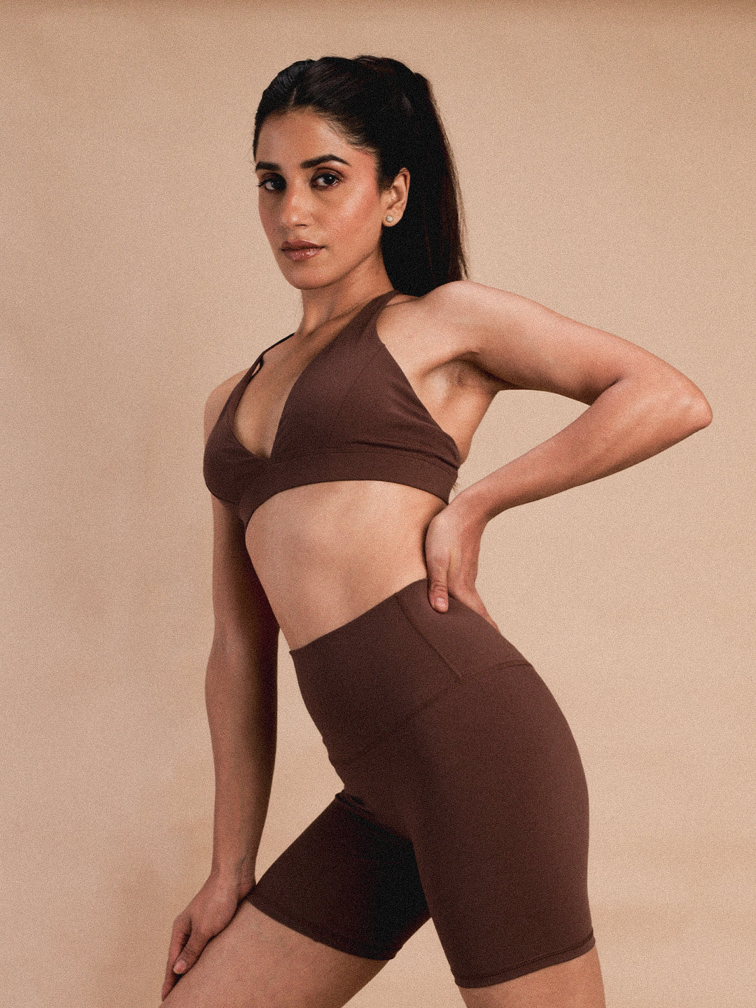 Women’s Seamless Stretch Sports Bra for Gym & Yoga Brown