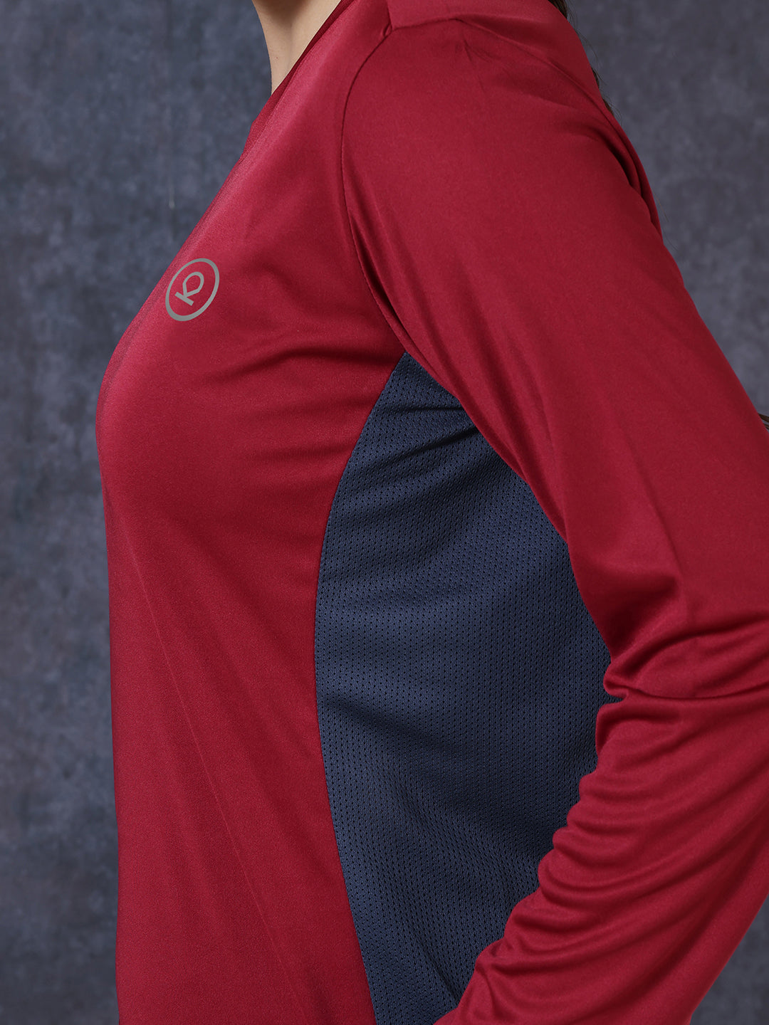 Women's Full Sleeves Gym Sports T-Shirt Maroon