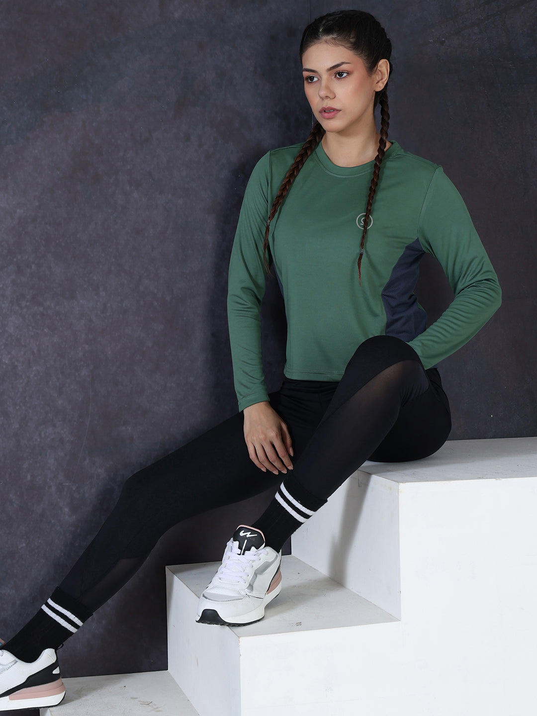 Women's Full Sleeves Gym Sports T-Shirt Green
