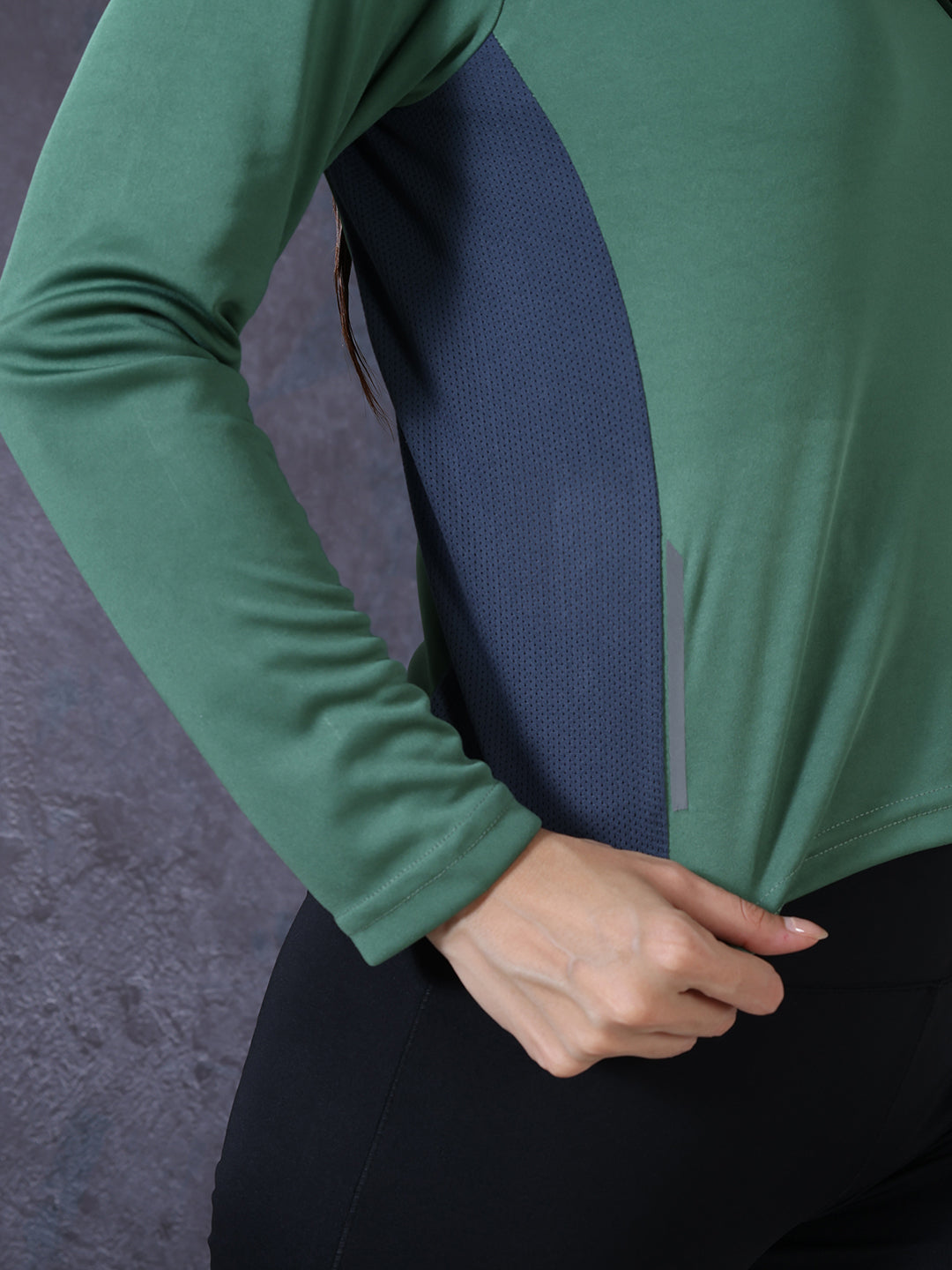Women's Full Sleeves Gym Sports T-Shirt Green