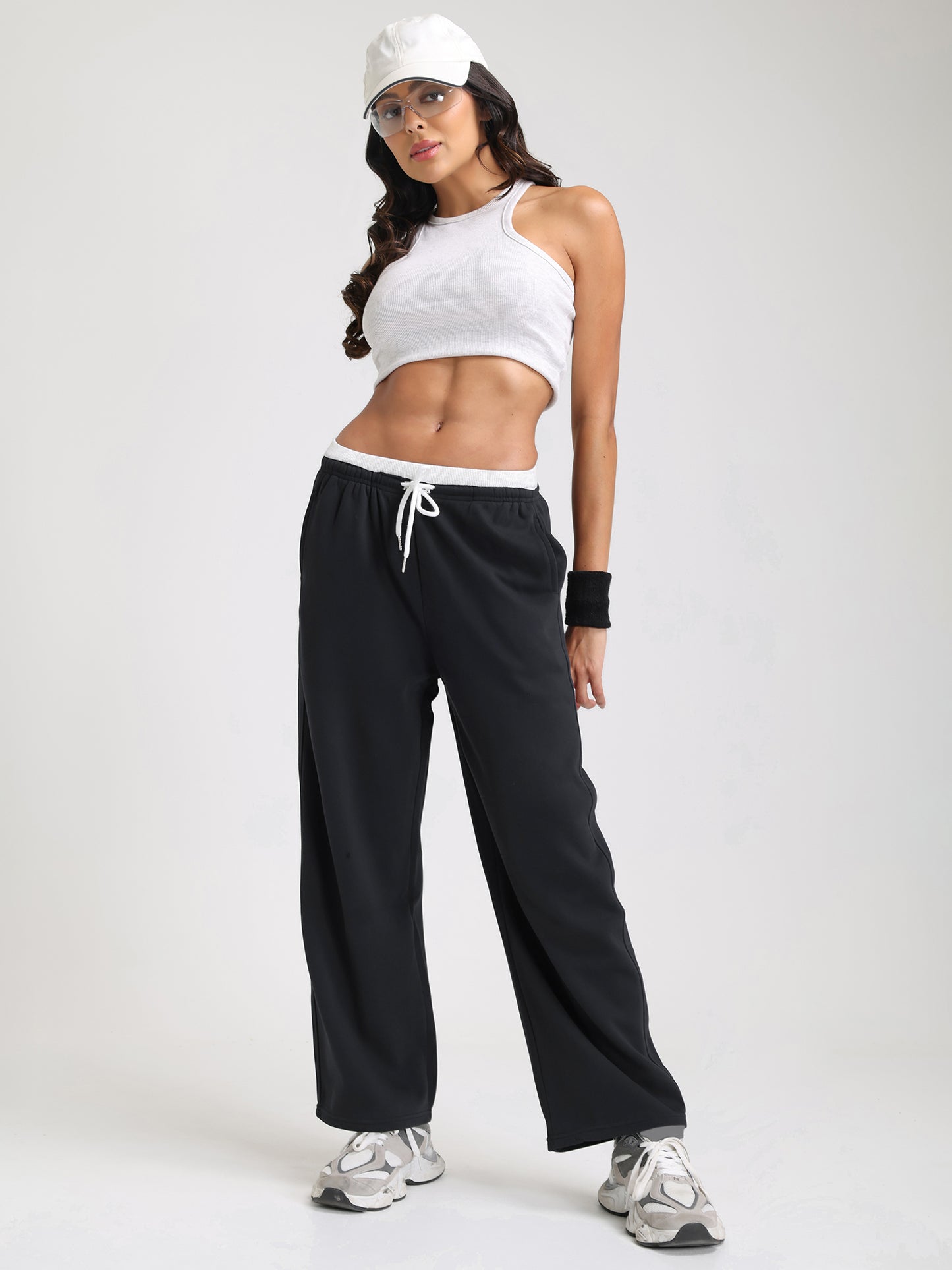 Women Relaxed Fit Wide Leg Trackpants Black