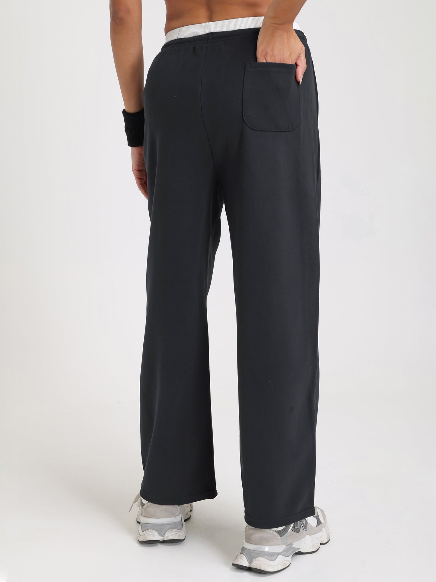 Women Relaxed Fit Wide Leg Trackpants Black