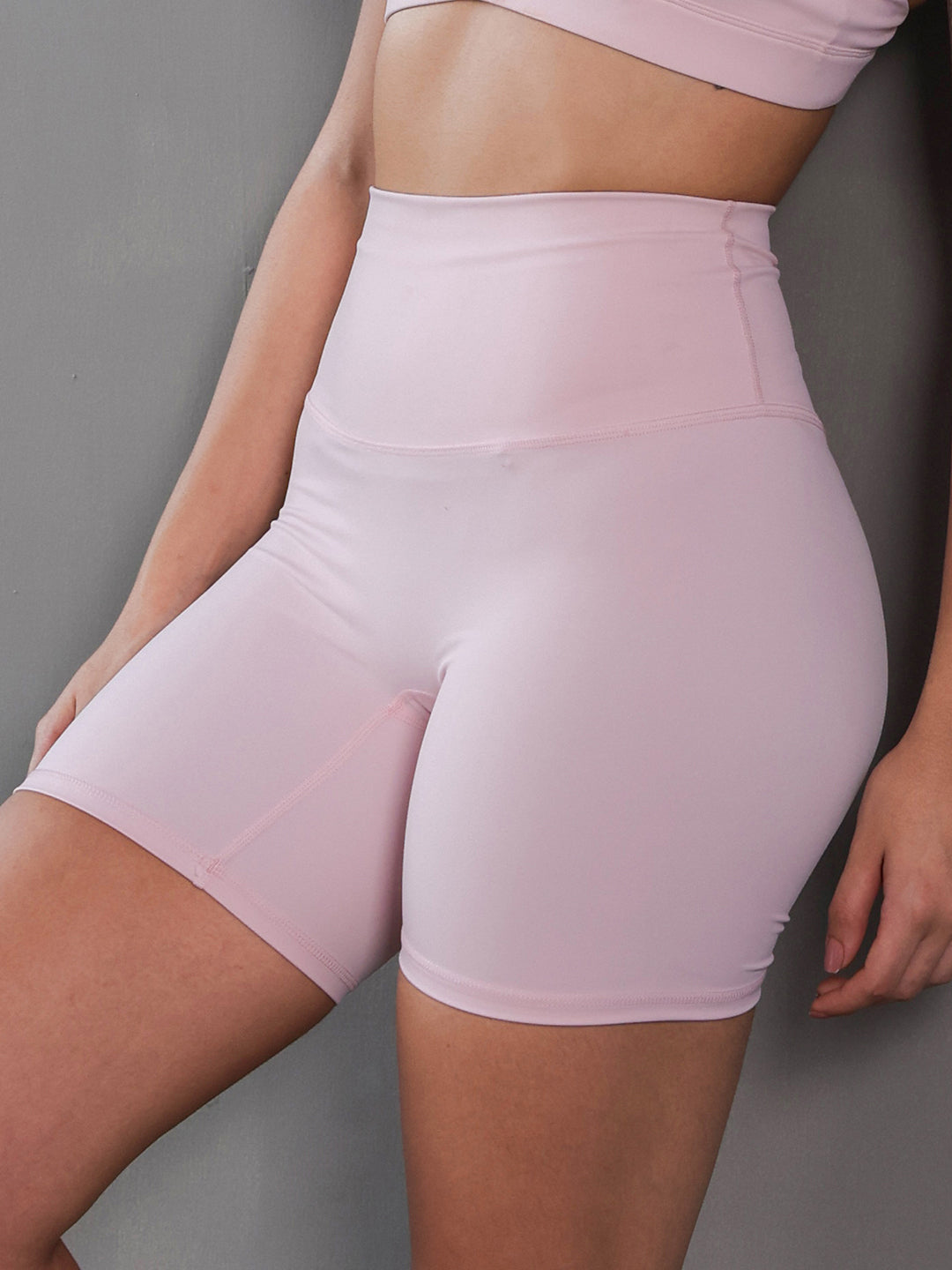 Women’s Seamless Training & Yoga Shorts Light Pink