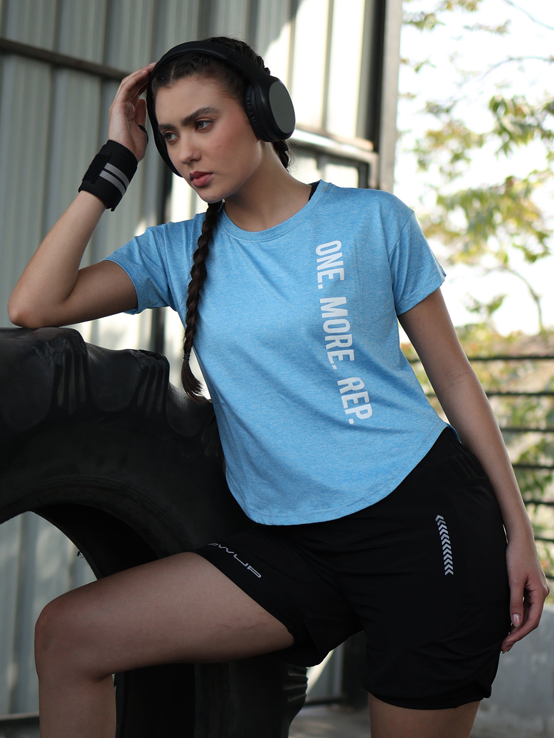 Women Round Neck Dry Fit Gym Sports T-Shirt Blue