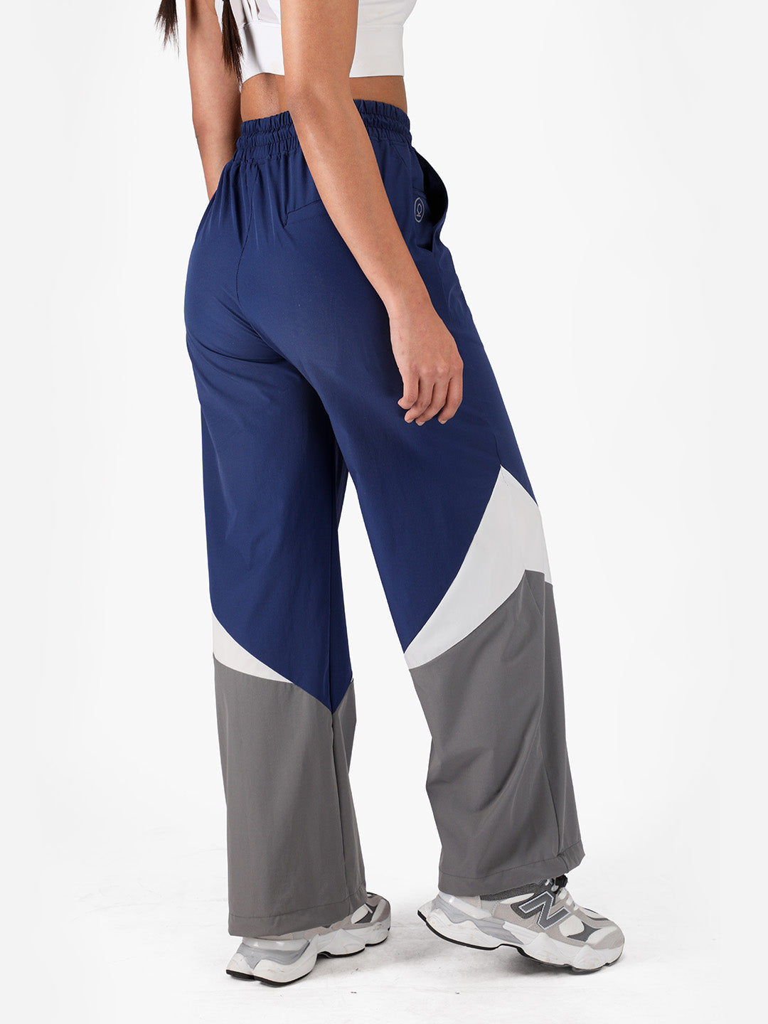 Women Stylish Colorblock Relaxed Fit Sports Track Pants