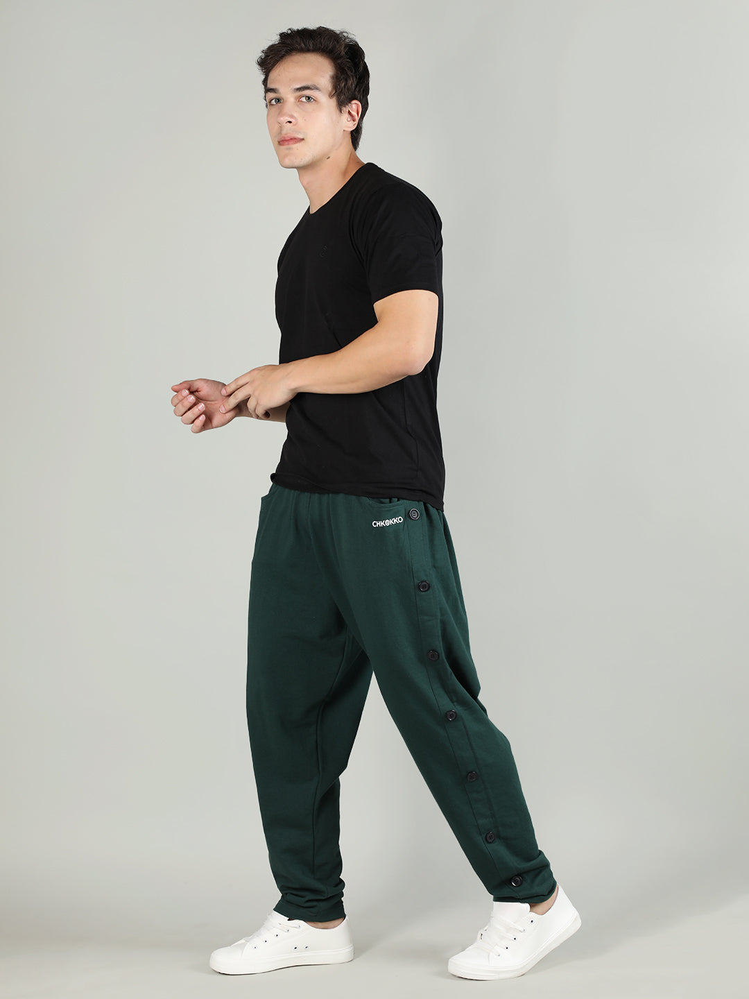 Men Dark Green Regular Fit Cotton Trackpant | CHKOKKO